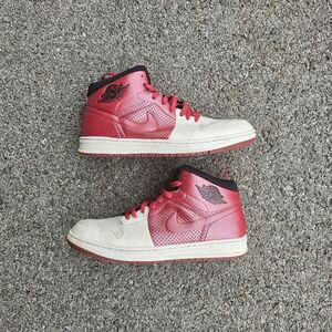 Air Jordan Alpha 1 Dwyane Wade 'W3lcome Home' Red White - Mens 12